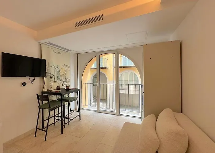 ⁂ Vieux-nice Climatise: Charme Commodites Appartement *