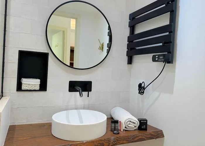 ⁂ Vieux-nice Climatise: Charme Commodites Apartmán *